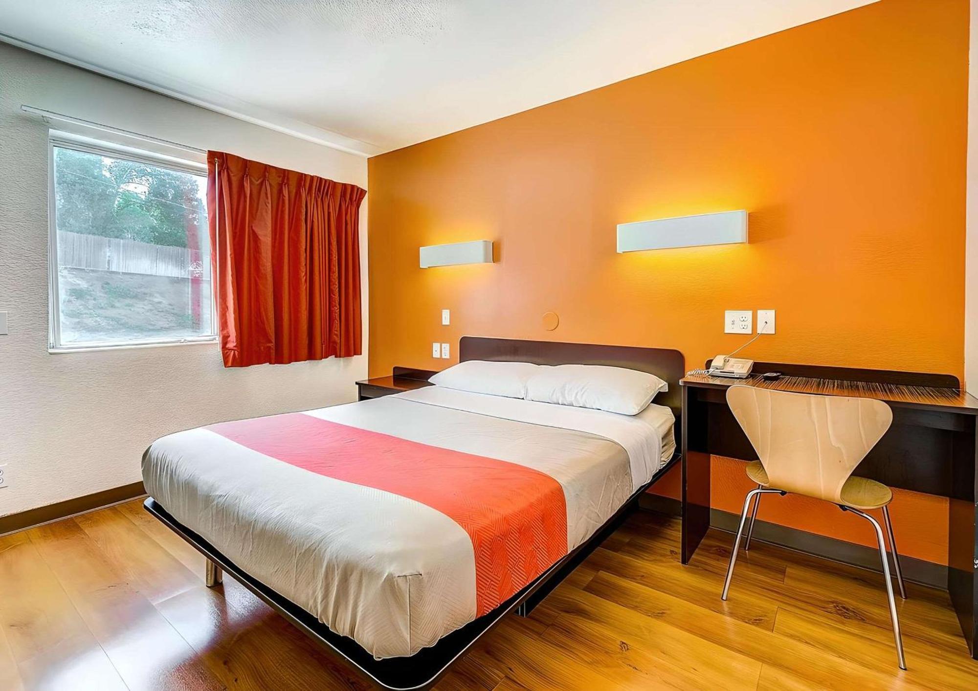Park Inn By Radisson, Торнтън Екстериор снимка